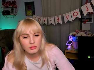 victoria-pretty Live Webcam on CamSoda