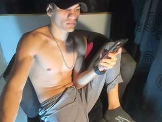 andyloverhuge