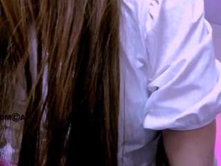 leslie-bird Live Webcam on CamSoda