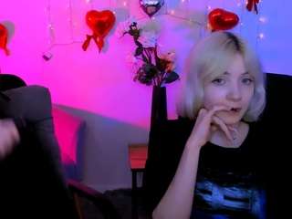 le modèle leslie-bird est en webcam porno dans un show sur le site camsoda, il possède les tags suivants: ahegao,sex toys,ass,massage,naked,natural,nature,normal,oil,orgasm,skinny,lingerie,smoking,solo,strip,striptease,teen 18,toys,twerk,wet
