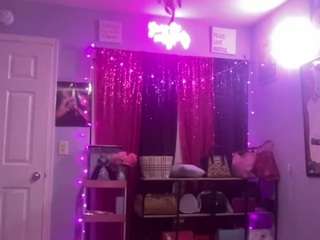 misstrixie Live Webcam on CamSoda