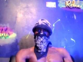 reallyhugeballz Live Webcam on CamSoda