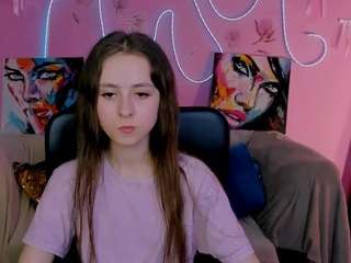 Live cam show with rebecca-smile