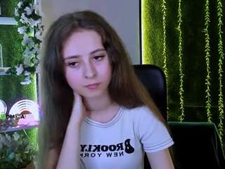 rebecca-smile live webcam show