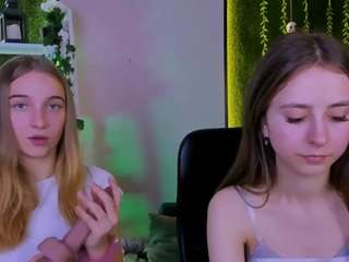 rebecca-smile live cam preview