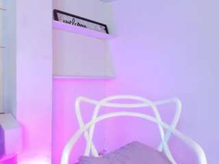 sarahnovoa webcam