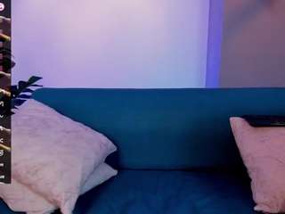 carolinne-miller Live Webcam on CamSoda