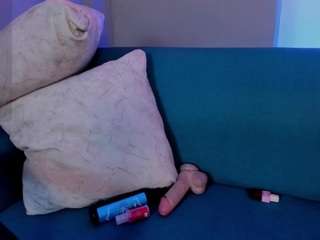 carolinne-miller Live Webcam on CamSoda