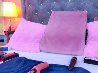 LiaTeylor live webcam show