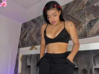 naylagrey