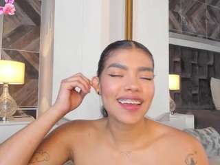 naylagrey Sex Cam Show