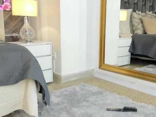 naylagrey