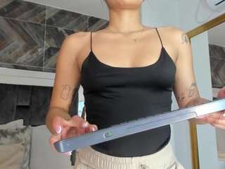 naylagrey