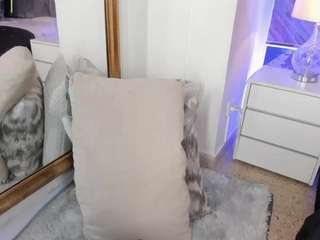 naylagrey