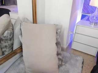 naylagrey
