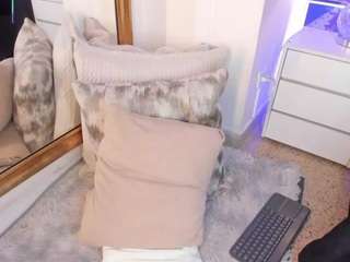 naylagrey