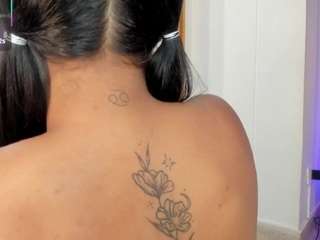 naylagrey