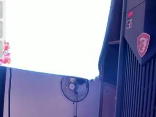 violet-anders Live Webcam on CamSoda