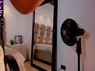 violet-anders webcam model