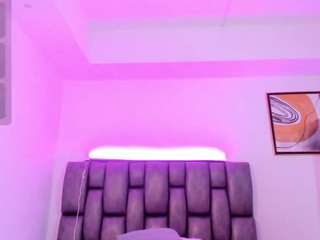 violet-anders Live Webcam on CamSoda