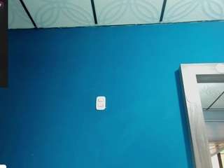mia-scarlet webcam