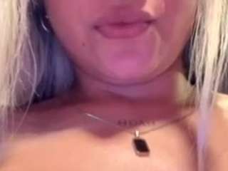  naughtyfriends chat room