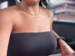 Live webcam model naughtyfriends on Soda Cams