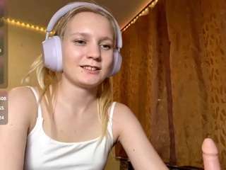 rebbecacarnagey Live Webcam on CamSoda