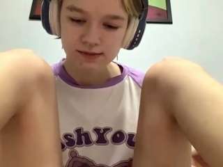 rosinamcwhirter Live Webcam on CamSoda