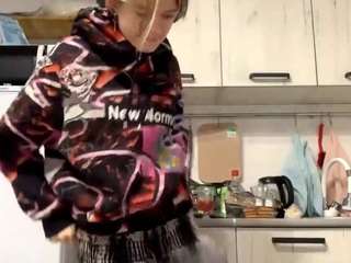 rosinamcwhirter webcam model