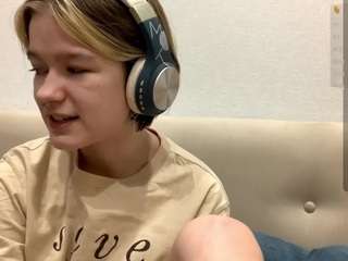 rosinamcwhirter Live Webcam on CamSoda