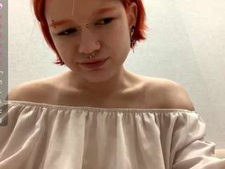 rosinamcwhirter Live Webcam on CamSoda