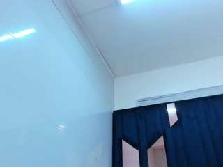 vanesajuicy23