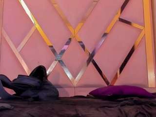 vanesajuicy23 live webcam show