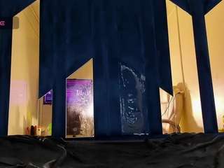 VanesaJuicy23 live webcam show