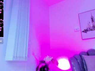 zharaa-fox live webcam show