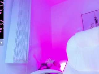 zharaa-fox live webcam show