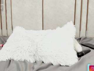 lilith-dry Live Webcam on CamSoda