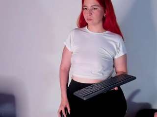 rossmildrey's CamSoda show and profile