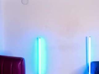 Live webcam model rossmildrey on Soda Cams