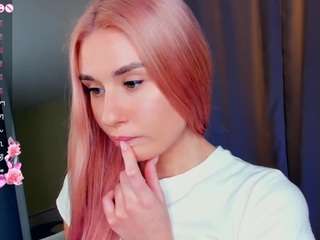 theovost's CamSoda show and profile