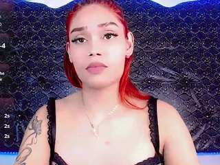 Ten model jest teraz na żywo. dolly-dirty