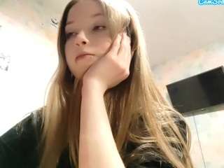  arianguyen chat room