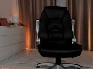 JellyLittlePiee live webcam show