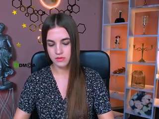 lina-fox12 live webcam show