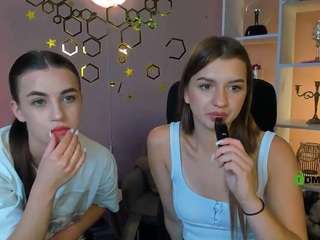 lina-fox12 live webcam show