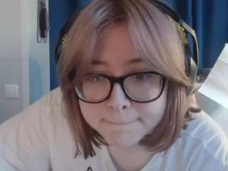 makedasoloman webcam model