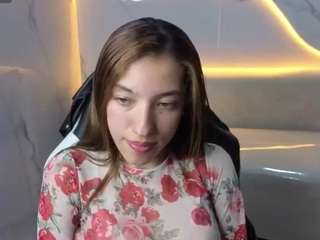 SEXY SKYLER