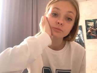 stellamoore webcam