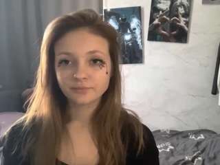 stellamoore webcam model